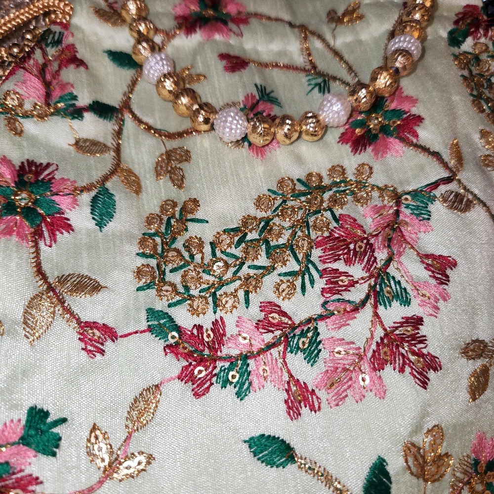 Drawstring Clutch - Picture 10 of 11